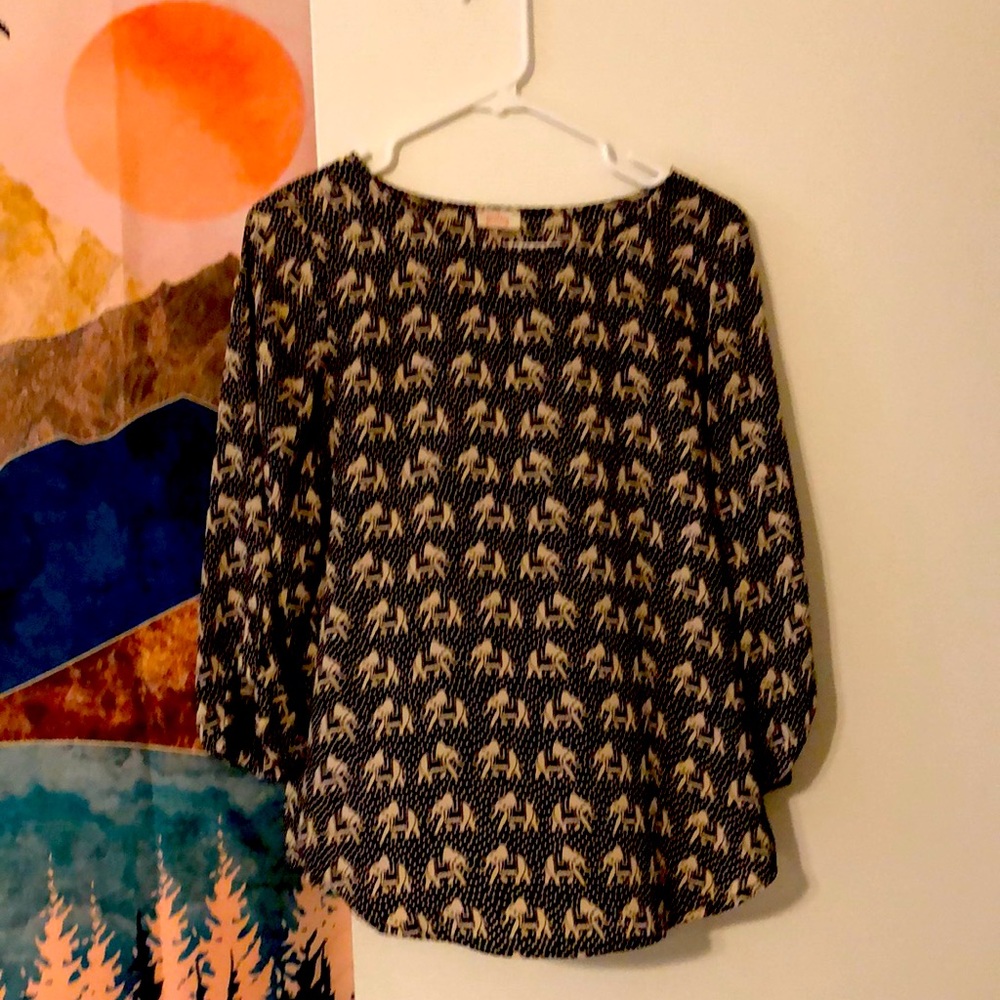 Pixley black and white elephant blouse size small